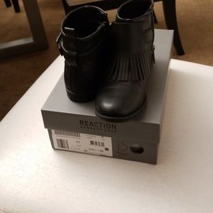Kenneth Cole little girl's black shoes